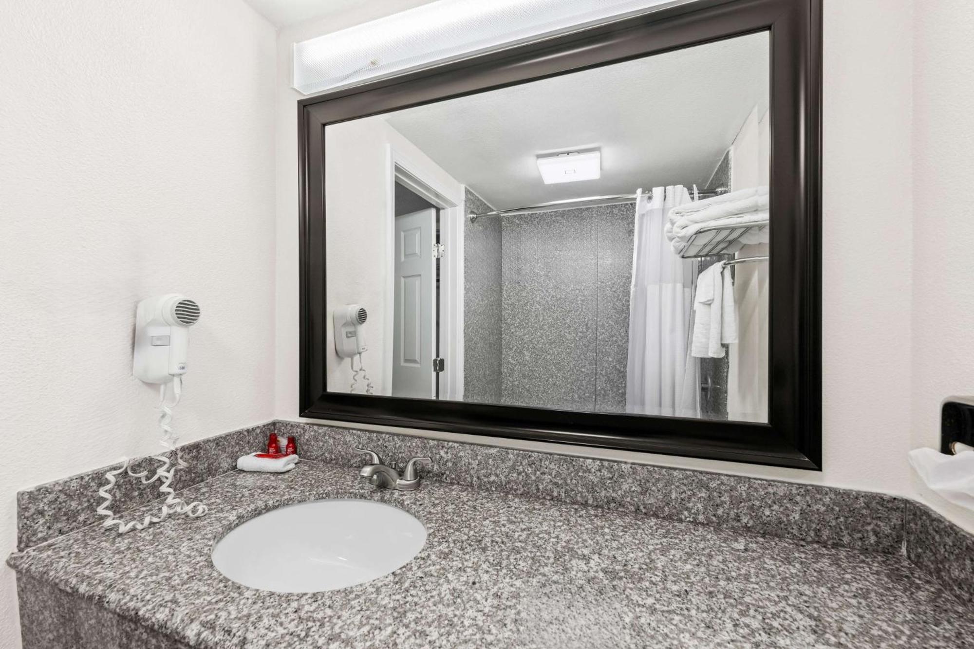 Surestay Plus Hotel By Best Western Lubbock Medical Center Ngoại thất bức ảnh