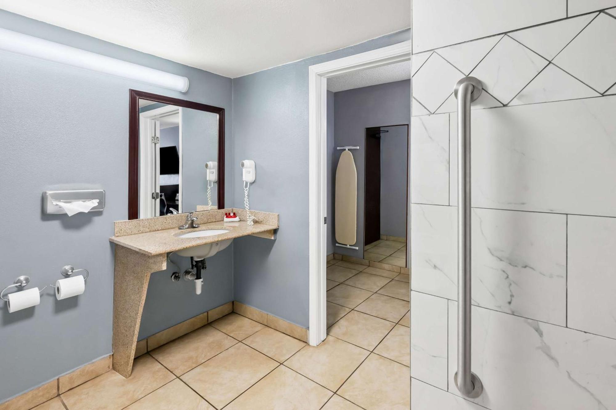 Surestay Plus Hotel By Best Western Lubbock Medical Center Ngoại thất bức ảnh