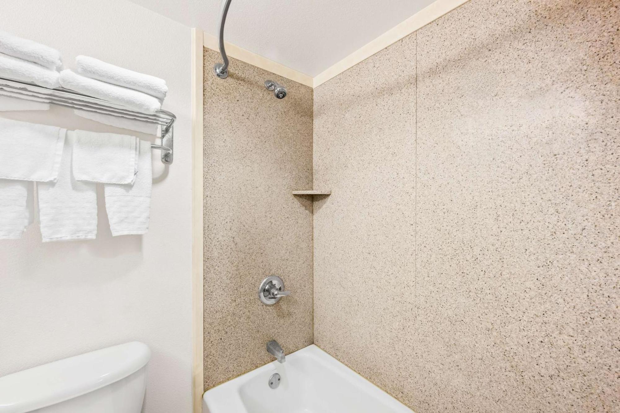 Surestay Plus Hotel By Best Western Lubbock Medical Center Ngoại thất bức ảnh