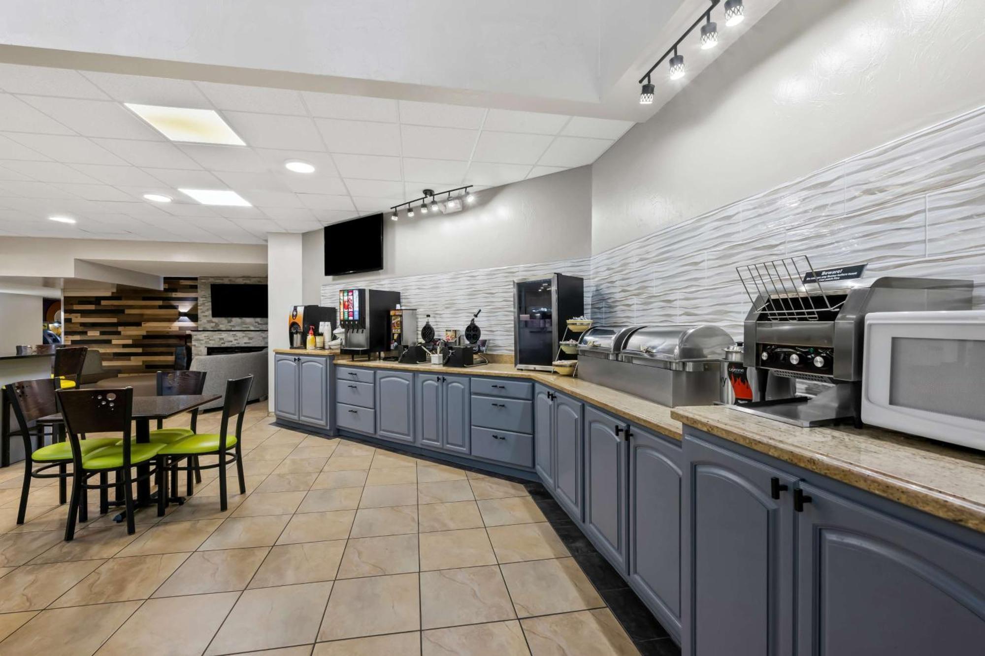 Surestay Plus Hotel By Best Western Lubbock Medical Center Ngoại thất bức ảnh